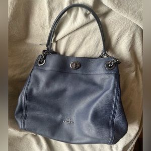 Coach Turnlock Edie Shoulder Bag Tote Navy Leather and Gunmetal EUC (price firm)